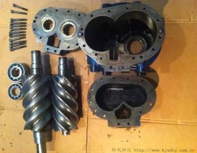 螺桿式空壓機(jī)不能平穩(wěn)運(yùn)行問題-時(shí)代科儀2_副本.jpg 螺桿式空壓機(jī)不能平穩(wěn)運(yùn)行問題-時(shí)代科儀2_副本.jpg